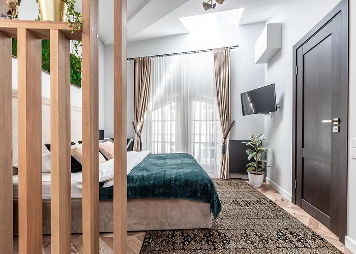 Apartman Sun Lighted Cathedral Square Studio *