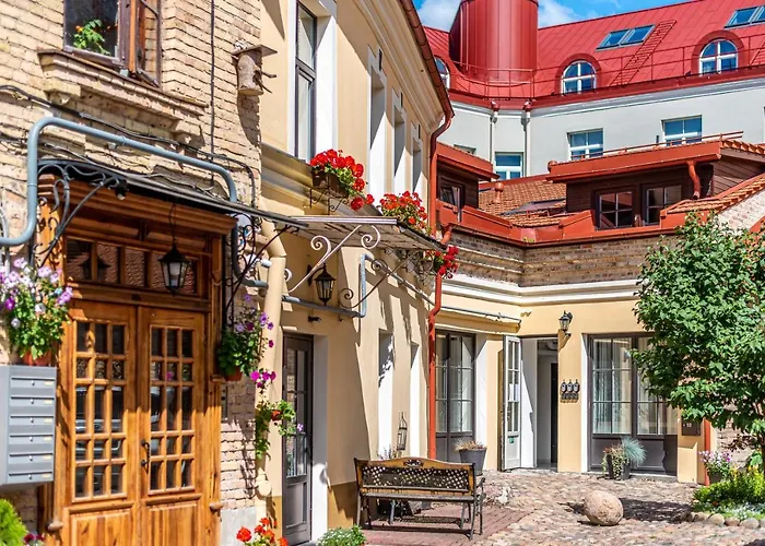 Sun Lighted Cathedral Square Studio Apartman *