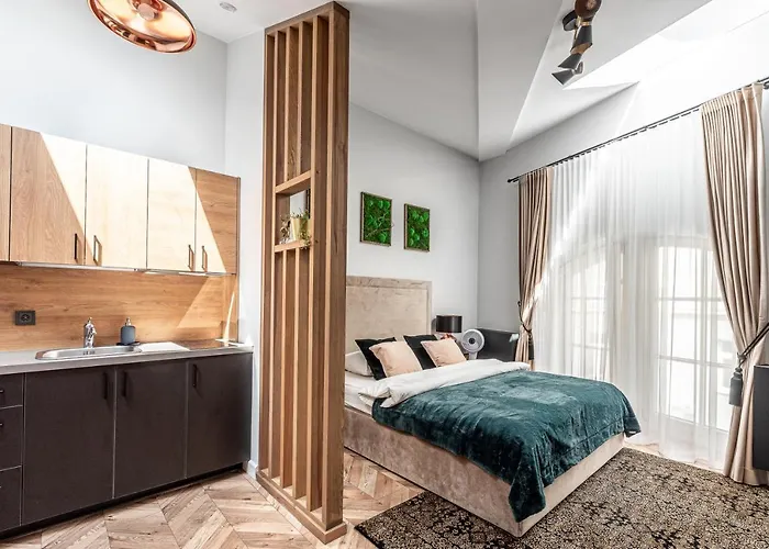 Apartment Sun Lighted Cathedral Square Studio