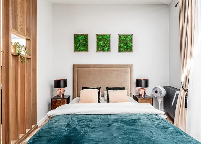 Sun Lighted Cathedral Square Studio Apartman