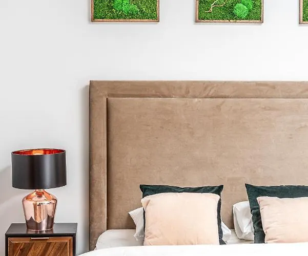 Apartman Sun Lighted Cathedral Square Studio *